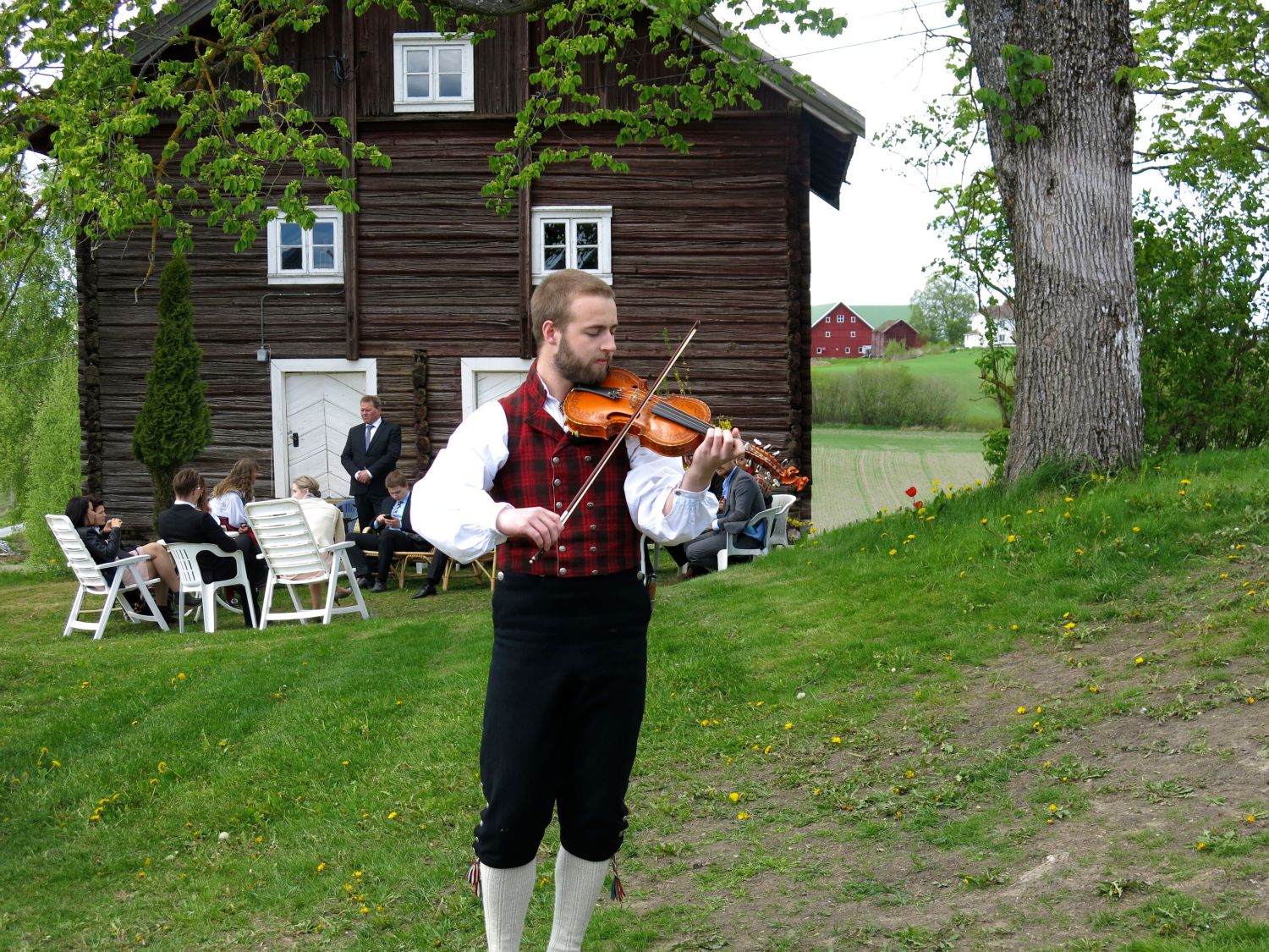 Spellemannen spiller opp