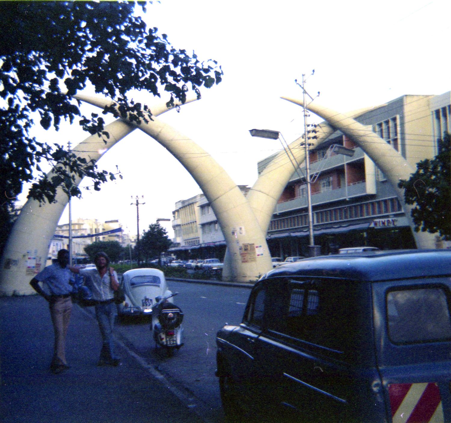 Mombasa Tusks er byens vartegn 