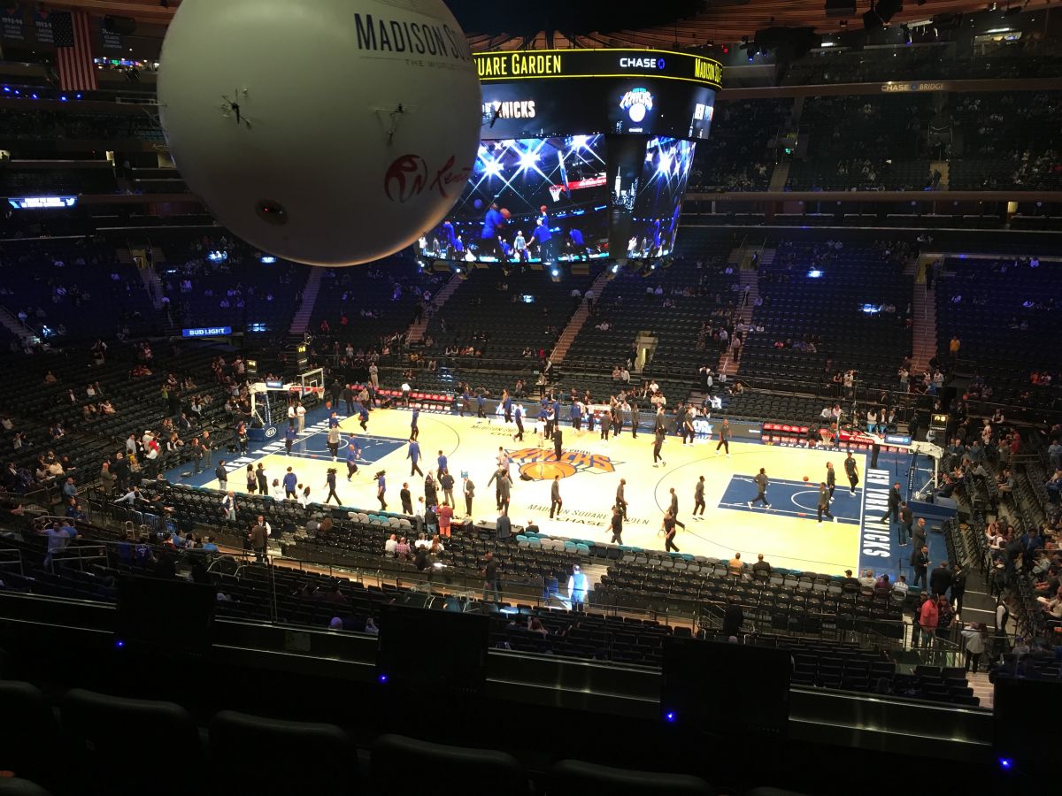 New York Nicks og Brooklyn Nets varmer op