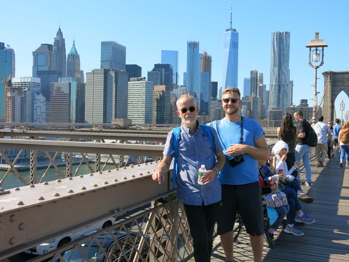 Manhattan set fra Brooklyn Bridge