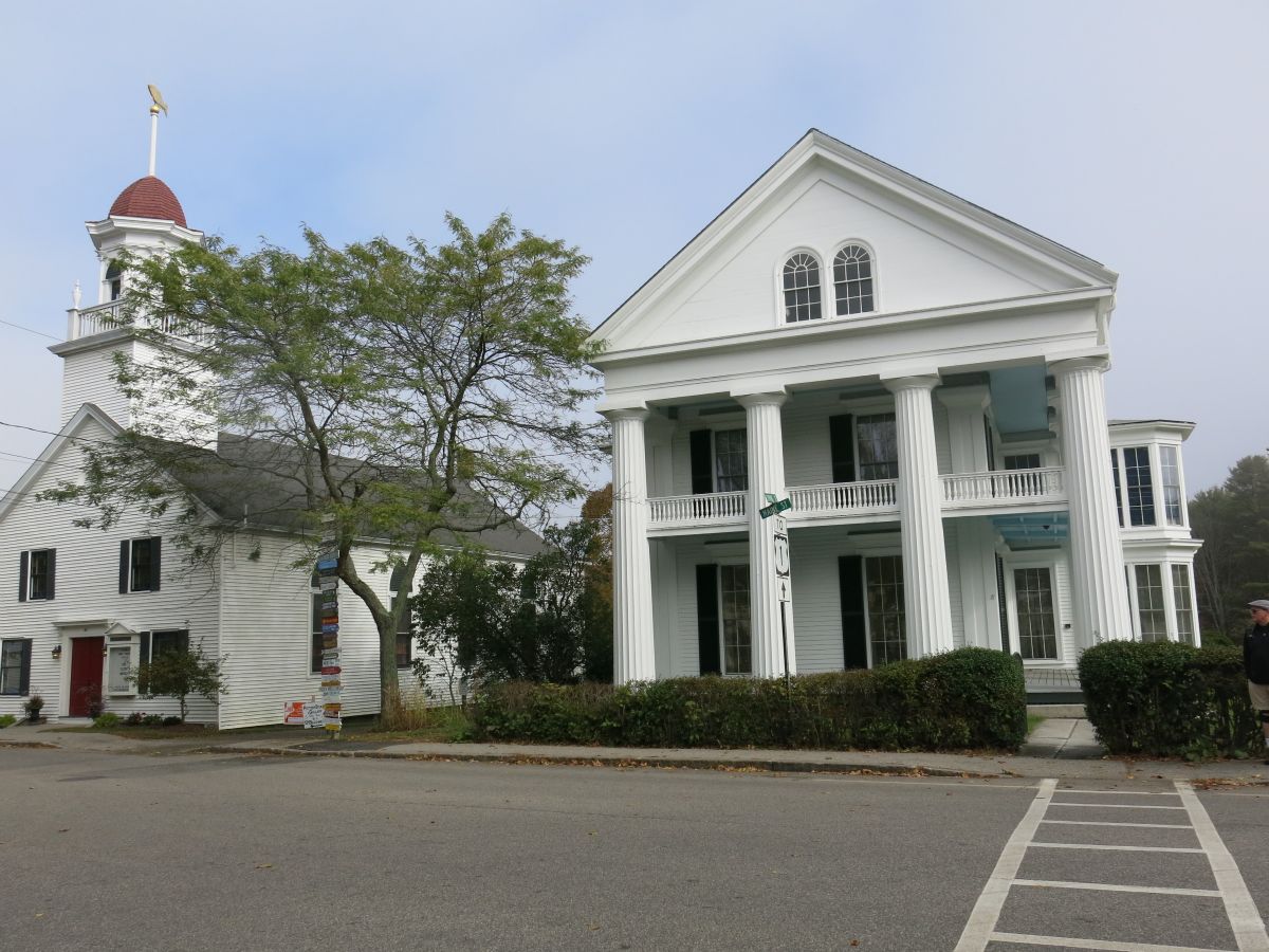 Kirke og Bush Museum