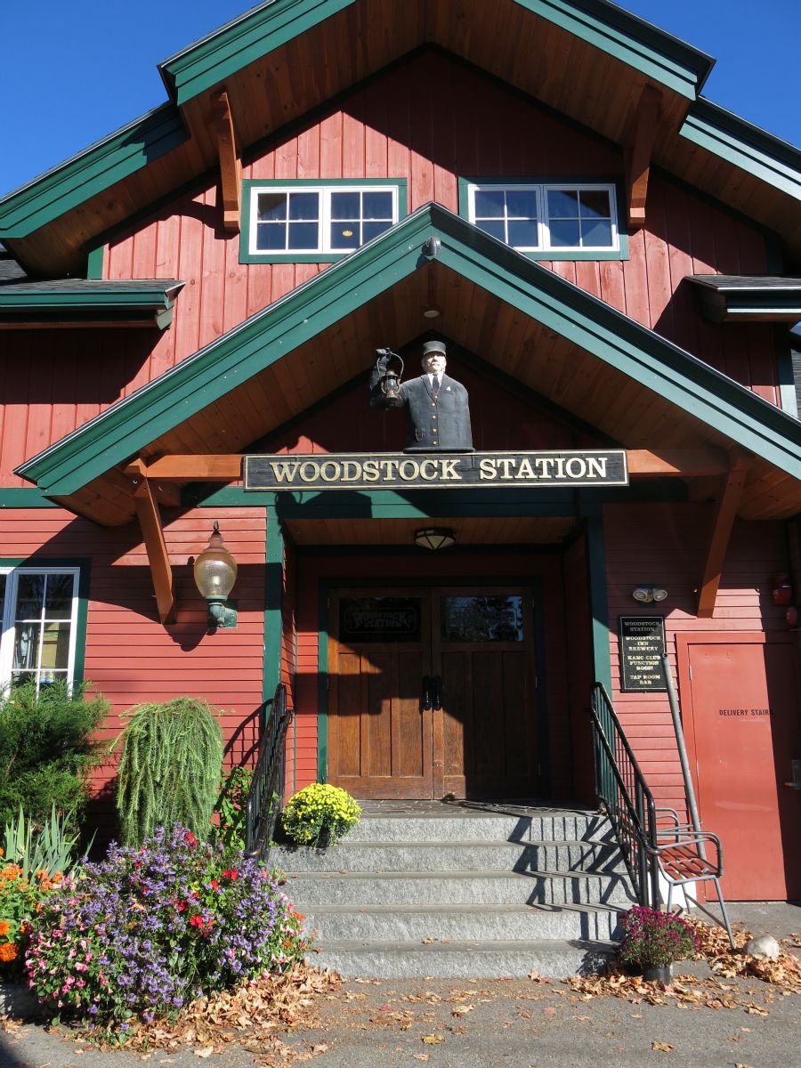 Farvel til Woodstock Inn Station & Breweri. Nu kører vi mod Boston og Cape Cod