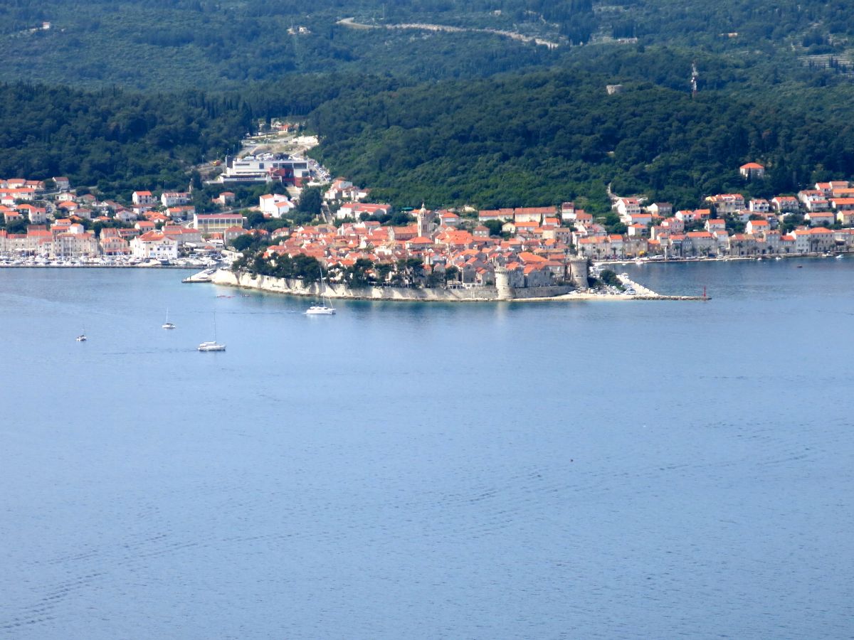 Udsigt fra klosteret mod Korcula.