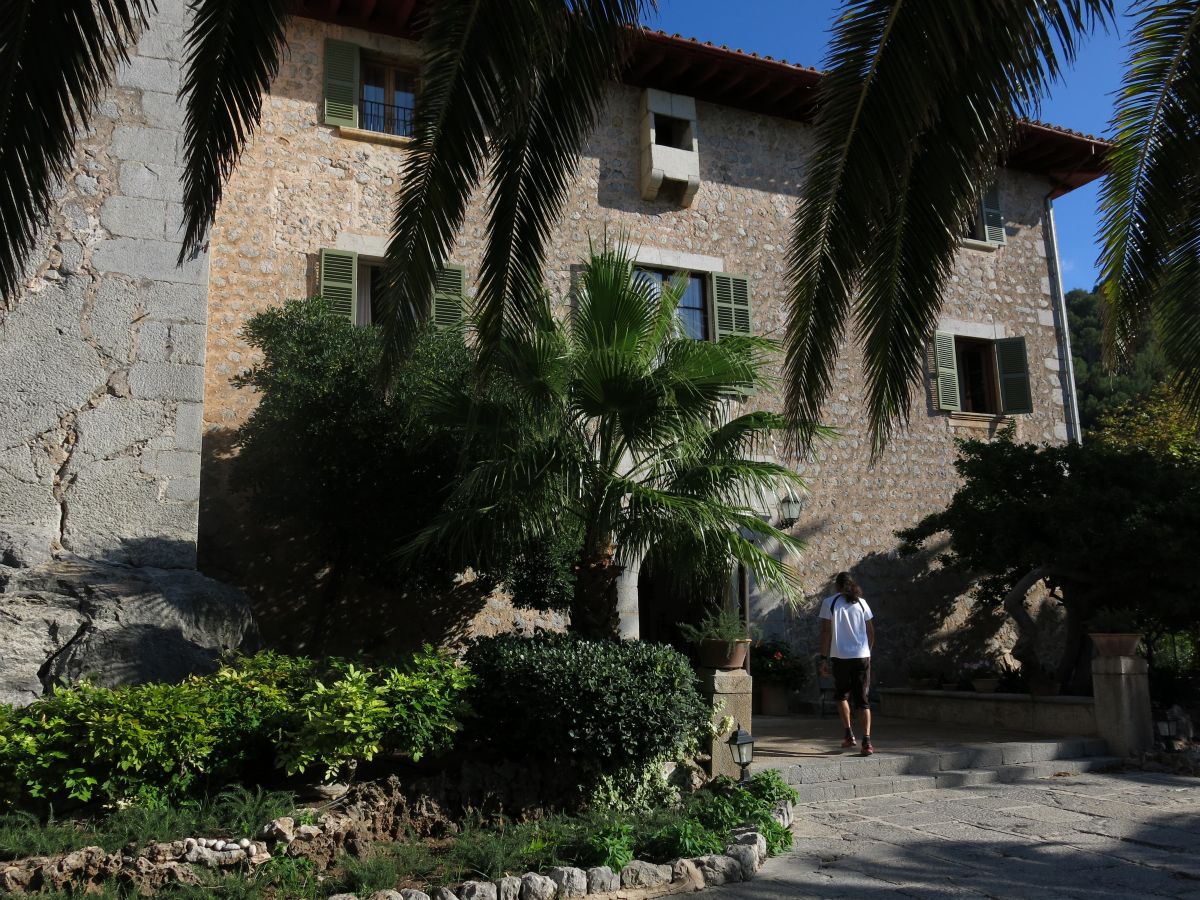Hotel es Port...