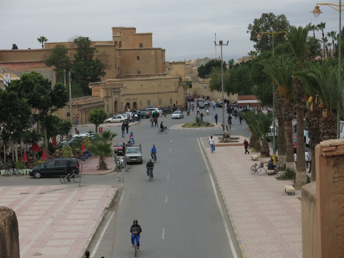 ...mod Avenue Moulay Rachid...