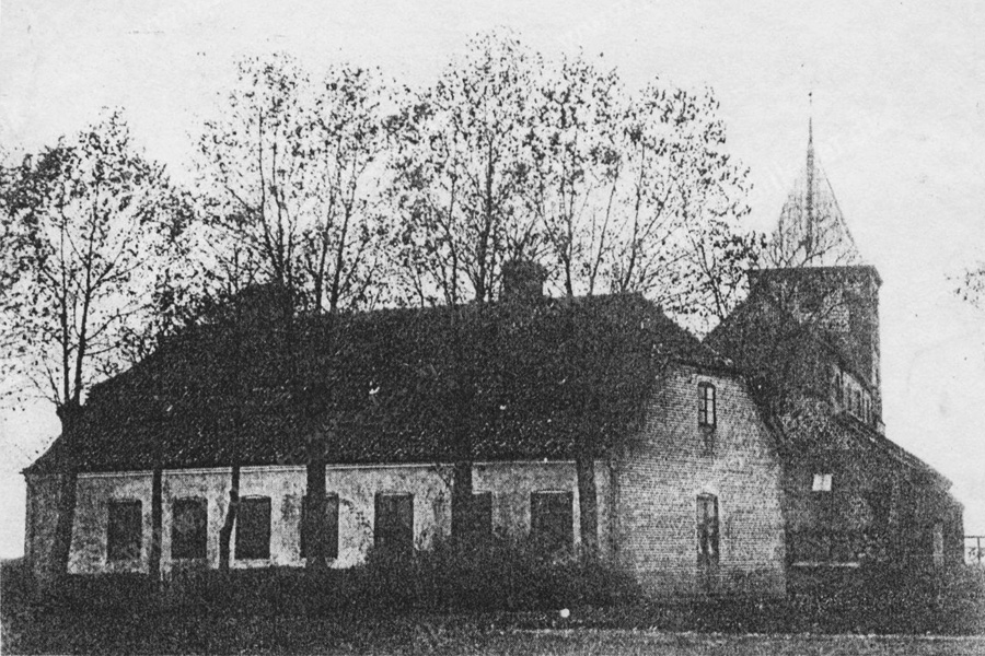 Uth Højskole og kirke