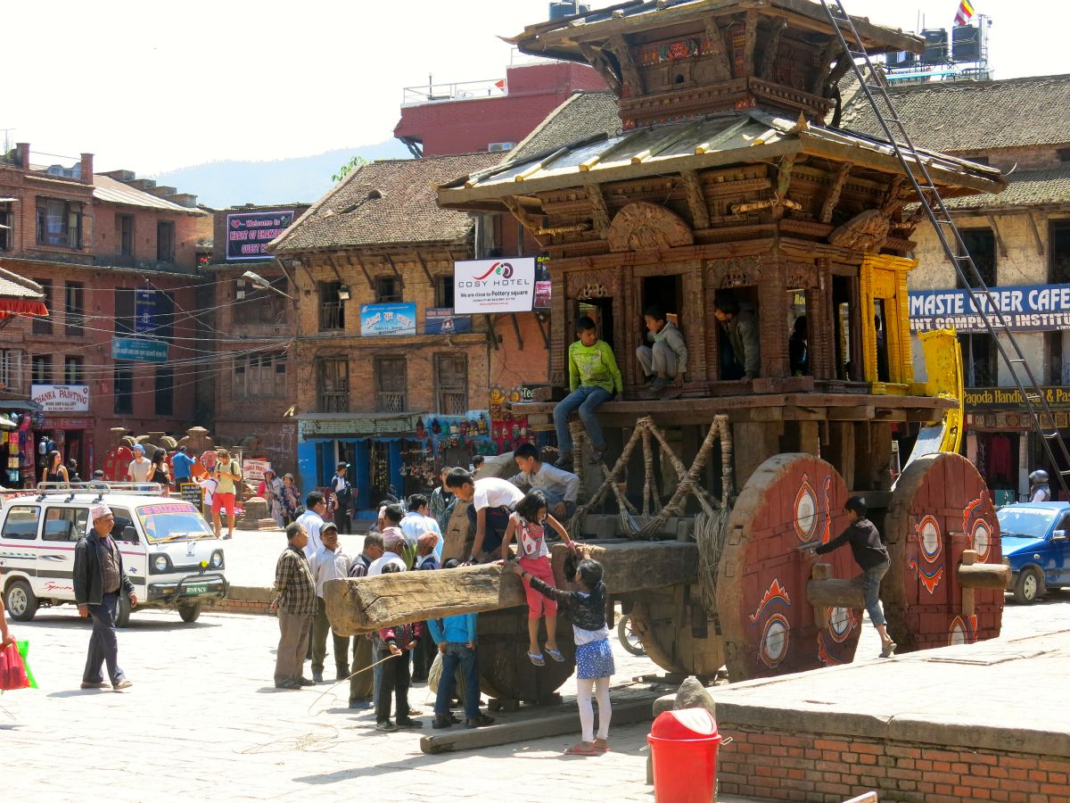 Taumadhi Square - vognen er klar til Bisket Jatra-festivalen (nepalesisk nytår)